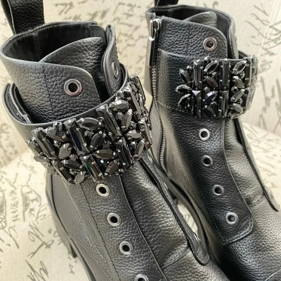 NEW, Karl Lagerfeld Paris, Pippa Lace Up Boot, Black - Picture 13 of 15